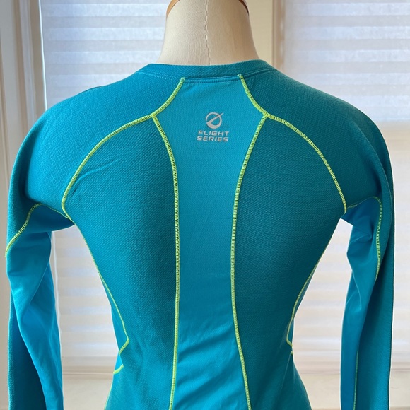 The North Face Merino Wool Top Flight Series Flashdry XS - Picture 2 of 6